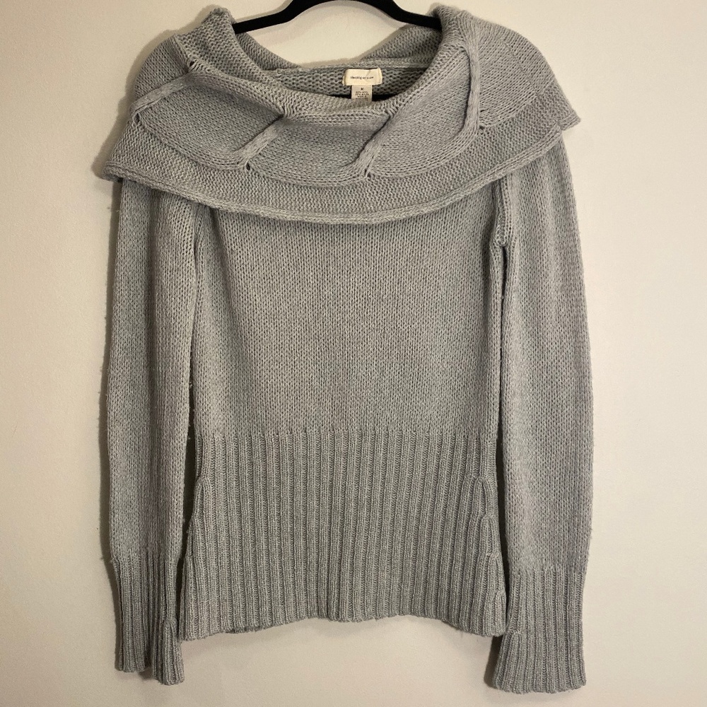 Sleeping on Snow | Cowl Neck Grey Sweater Size M